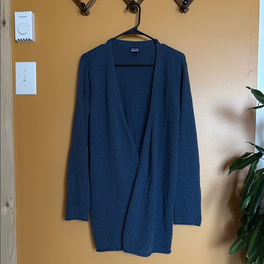 Patagonia Loislee Wrap, Size Large